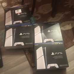 Brand new ps5 825gb
