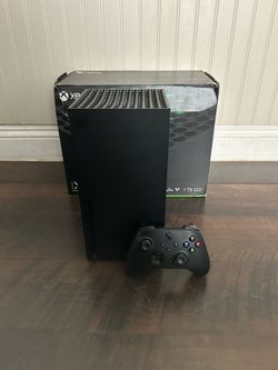 Xbox Series X 1TB Console with Controller