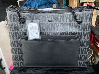 Purse new with tags DKNY WOMENS purse handbag MAKE AN OFFER!