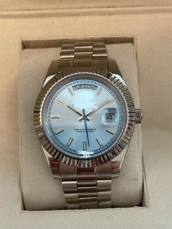 Men’s luxury watch