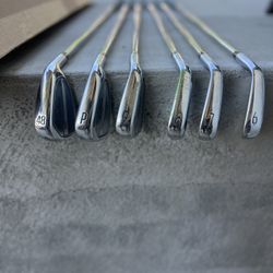Titleist T 200 Golf Clubs for sale