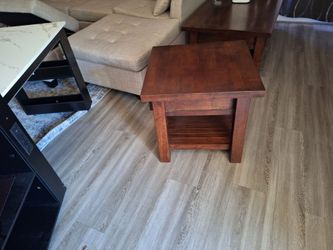 End table