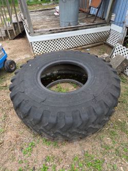 Large Heavy-Duty Workout Tire – Perfect for CrossFit / Tire Flips – $50