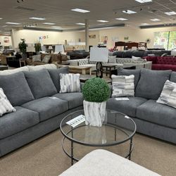 Sofas And Loveseats 