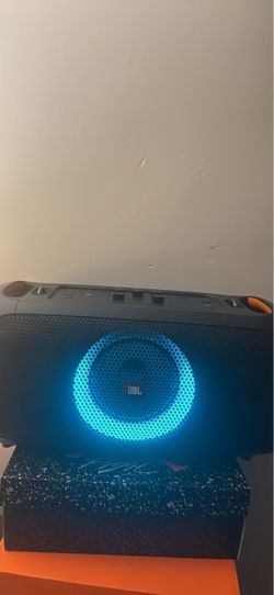 JBL partybox on the go