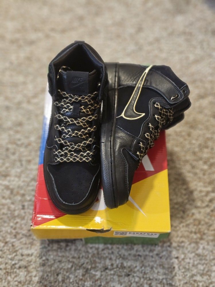 Nike SB Dunk Hi × FAUST 