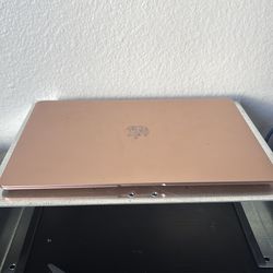 MacBook Air rose gold