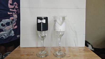 Bride & Groom Glasses