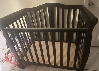 Mini Crib