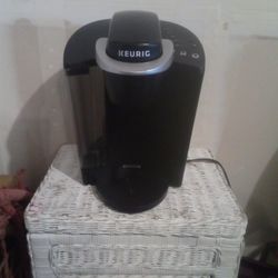 Keurig K40 Single Cup Coffee Maker