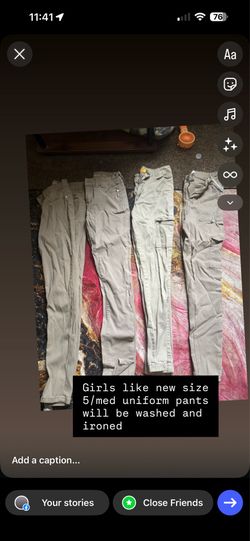 Girls gently used skinny uniform pants size 5/medium