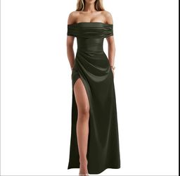 Army green off the shoulder dress size XL