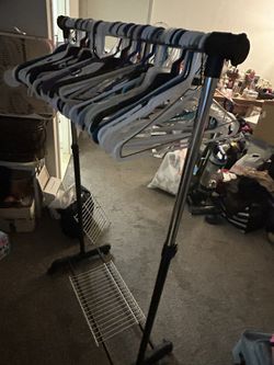Portable Clothes Hanger