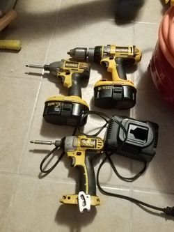 Dewalt 2 Impact Gun And 1 Hammer Drill