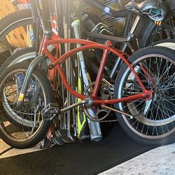 Old school 1970’s 1980 project bike schwinn stingray scrambler BMX , brand new tubes and tires, needs parts