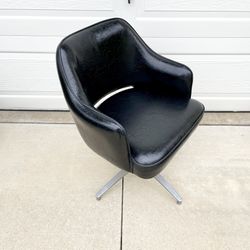 Mid Century Modern Chair