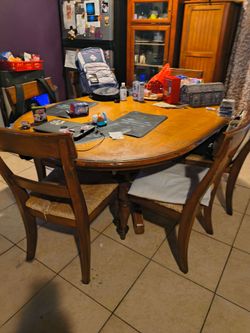 Dining set