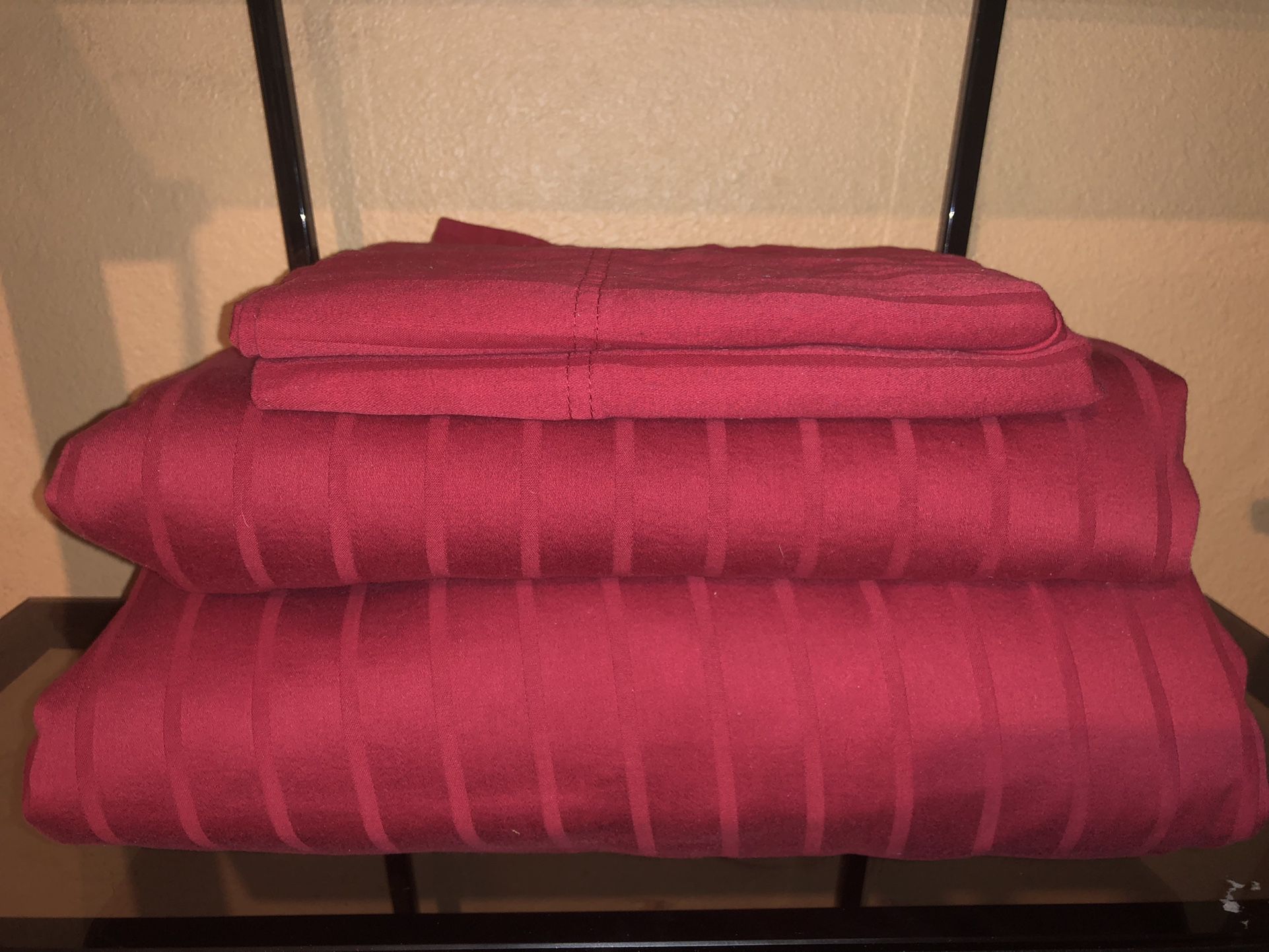 Classy Striped Burgundy King Size Bed Sheets 