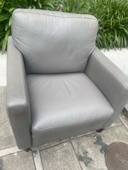 FAST SALE! $60 OBO – Super Comfortable Leather Armchair