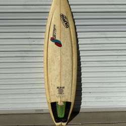 Stretch 5’11” Shortboard Surfboard