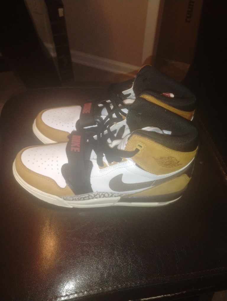 Nike Air Jordan Legacy 312