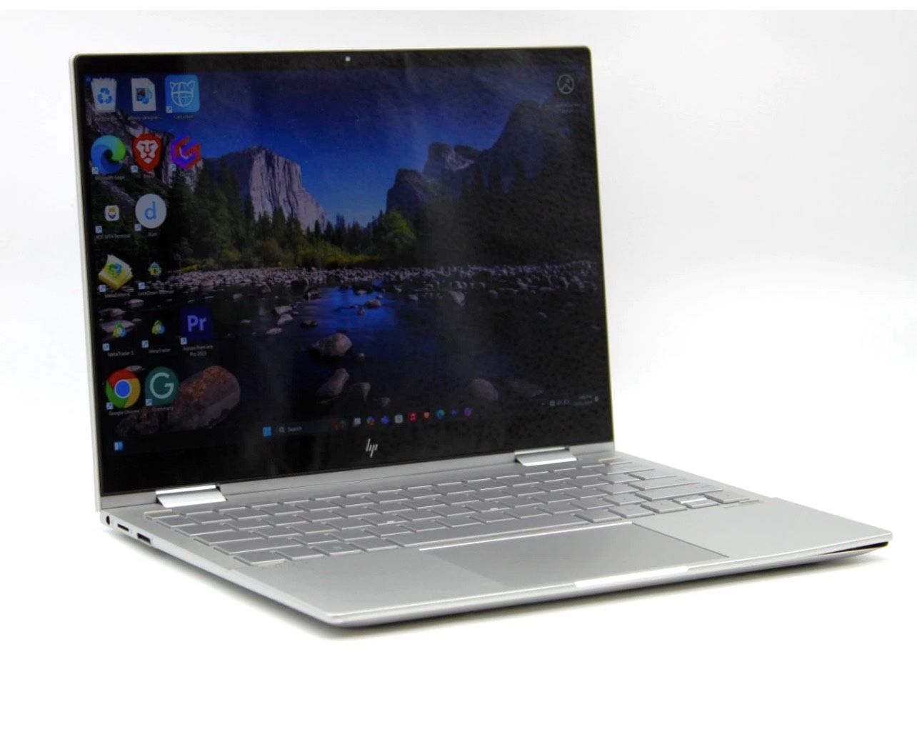 HP ENVY x360 2-in-1 13.3" Touch  i7 1250U 8GB RAM 512GB SSD  13-bf0013dx LapTop