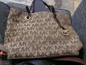 Micheal kors purse