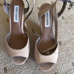 Steve Madden Beige 5.75” Cork Heels SZ 7 1/2M