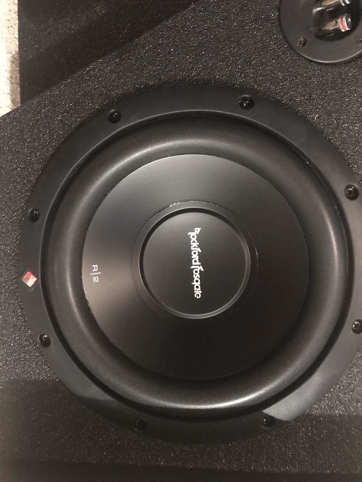 Speakers. Rockford Fosgate R/2 10”.