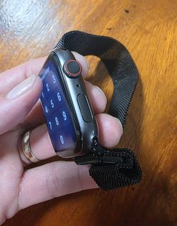 Apple Watch SE (2nd Gen) [GPS 44mm] Smart Watch w/Midnight Aluminum Case & Midnight Sport Band t 