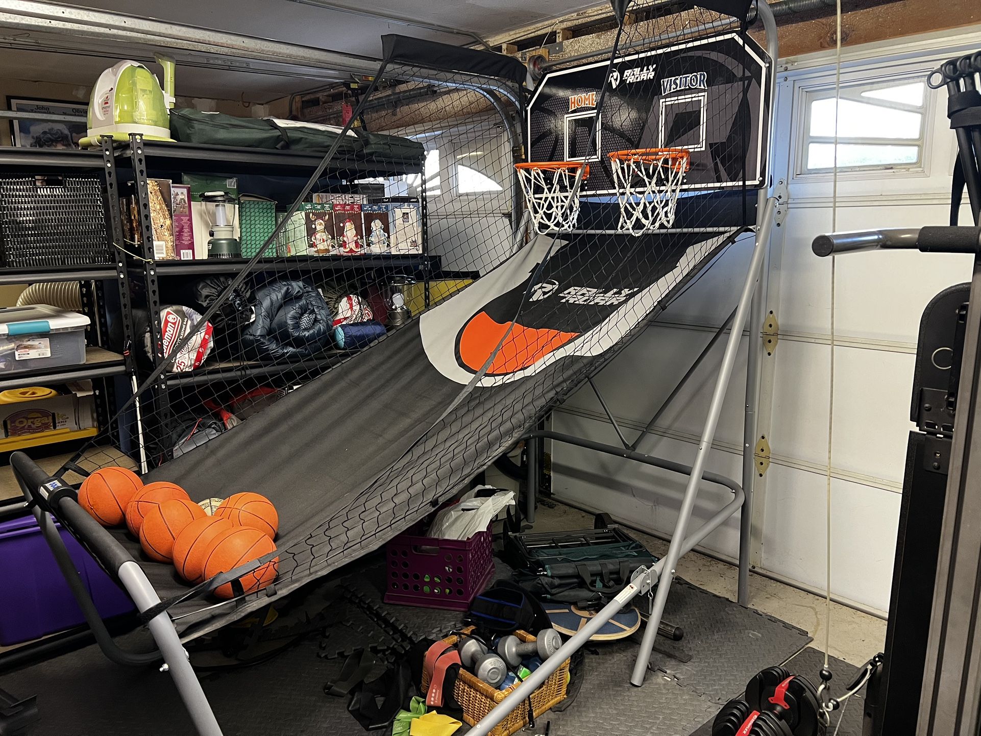 Indoor Head To Head Arcade Basketball Game