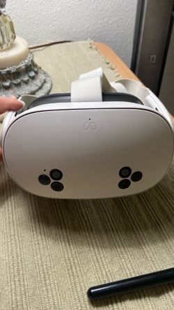 Brand new oculus quest 3