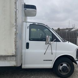 2000 GMC Box Truck 44k Original Miles
