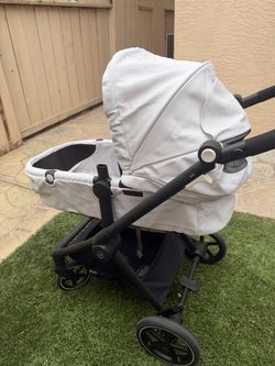 Cybex Eos Baby Stroller with Bassinet