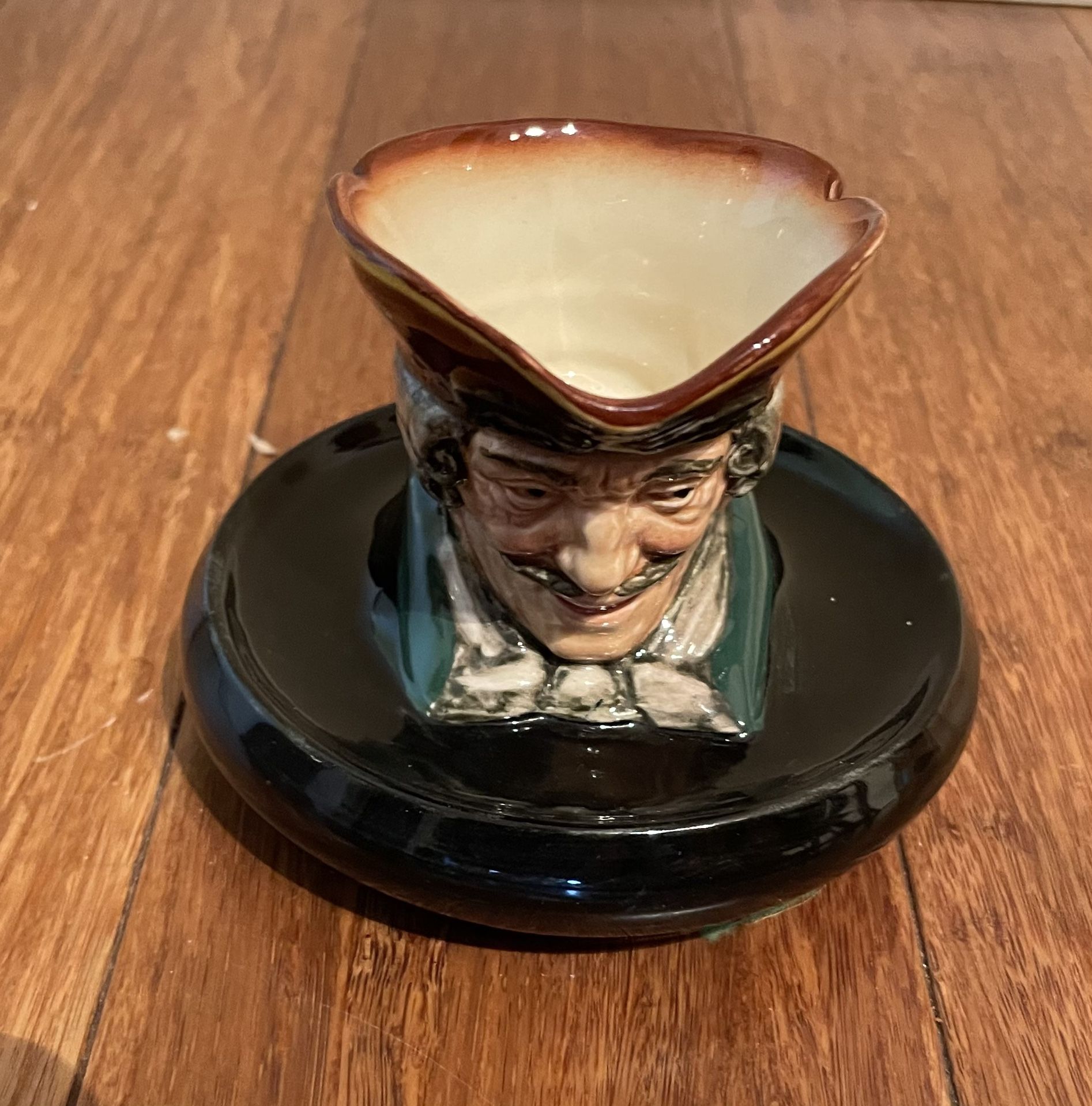 ROYAL DOULTON ‘PARSONS BROWN’ ASHTRAY