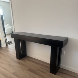 Entry Way Table