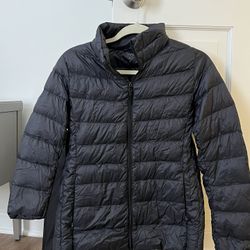 Uniqlo Down Packable Jacket, Black Medium Size For Kids