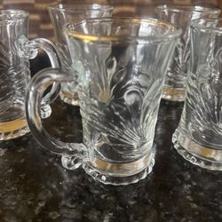 6 Glass Tea Cups 