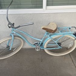 Huffy beach cruiser