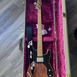 Squier Tele Bass