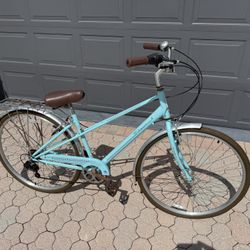 Women’s Schwinn bike
