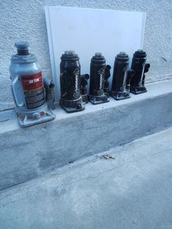 Bottle jacks