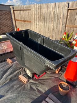 1/2 cubic yard Rubbermaid Trash Cart