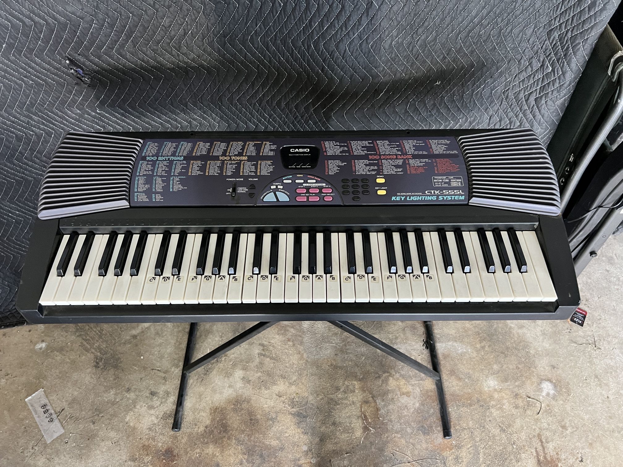 Casio CTK-555L Electronic Piano Keyboard w/ Teach Yourself Key Lighting