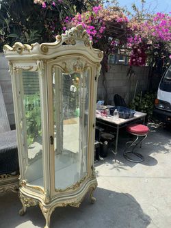 Hermoso Curio Italian