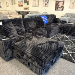 Black Corduroy Modular Sectional (FREE DELIVERY)