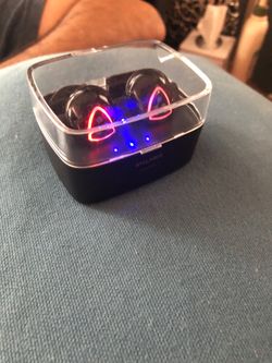 Syllable Bluetooth earbuds