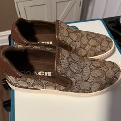 COACH Women Slip-On Size 6.5