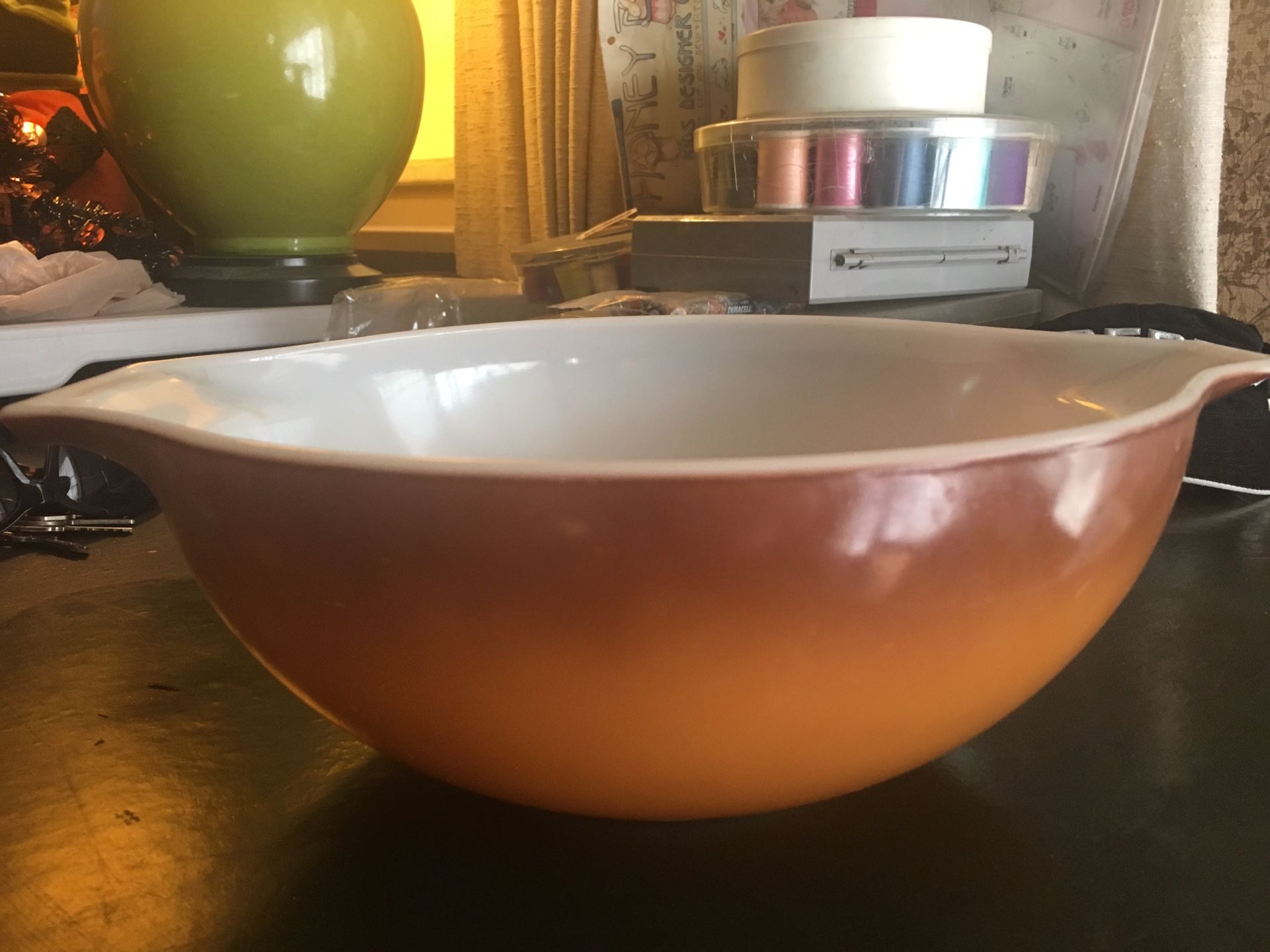 Vintage Pyrex Brown Cinderella Mixing Bowl - 4 QT
