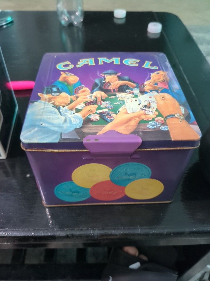 Camel Poker Chip Set